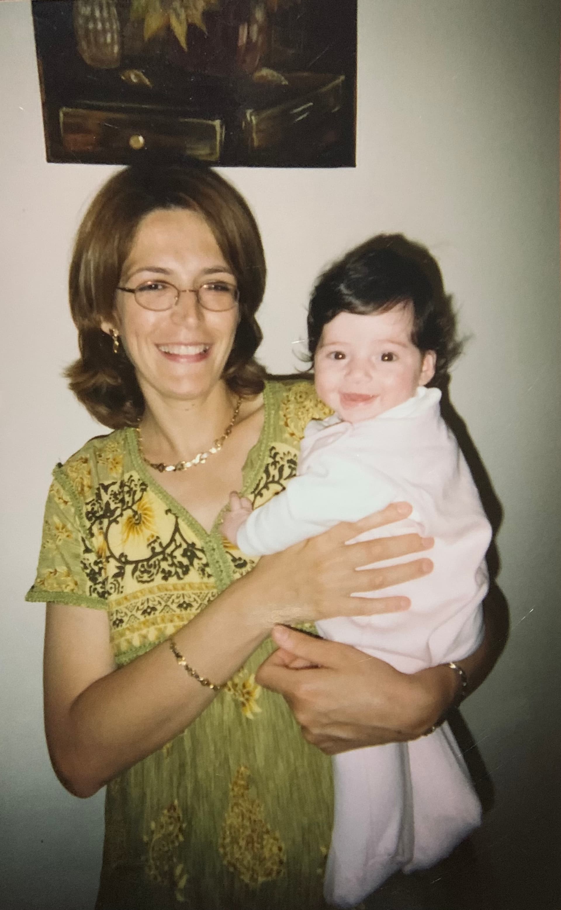 Bébé, dans les bras de ma maman