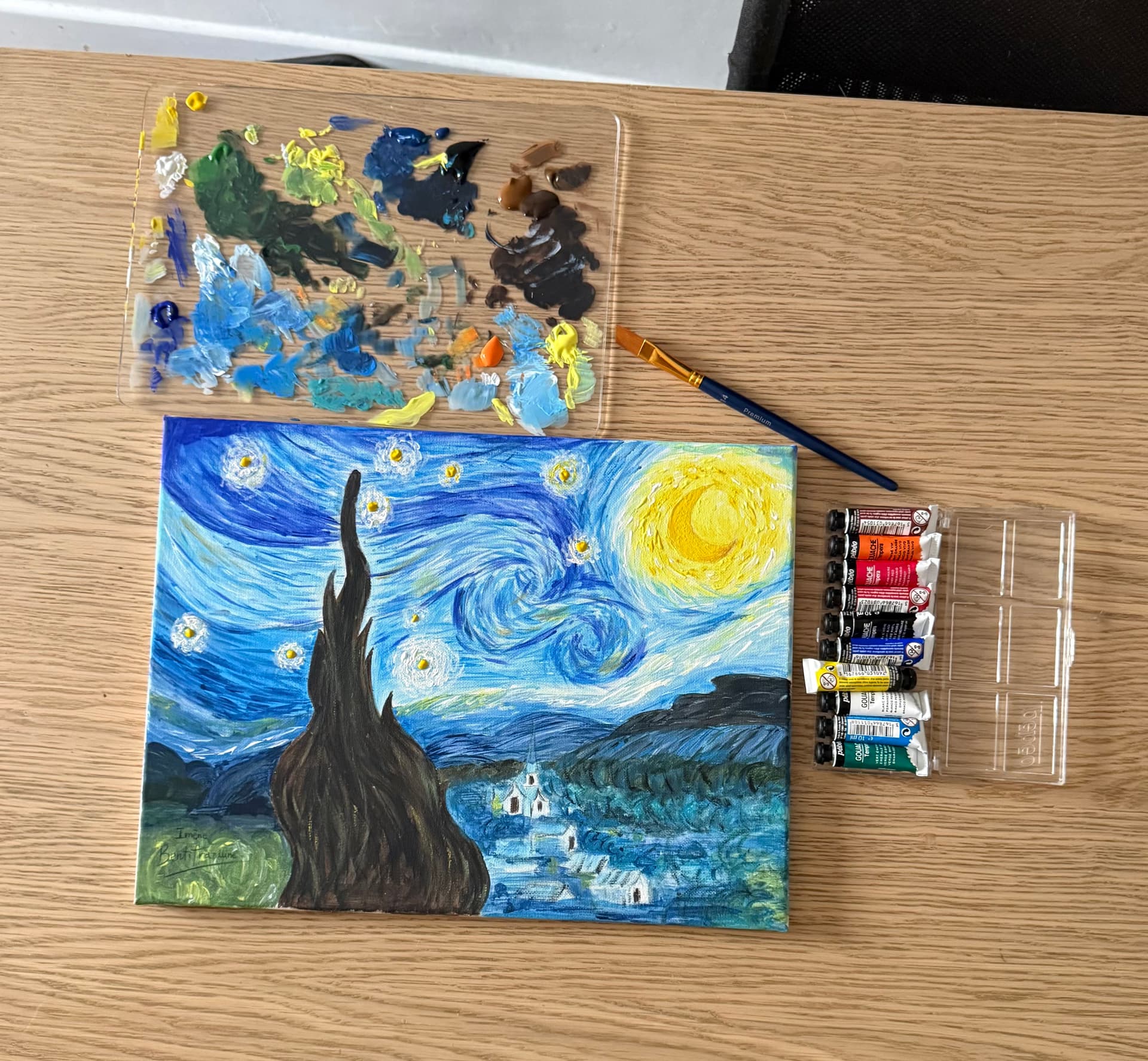 Toile peinte par Imène, reprise de La Nuit étoilée de Van Gogh